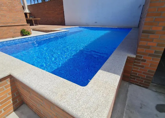 Pinheiro Manso Tatil Evi *